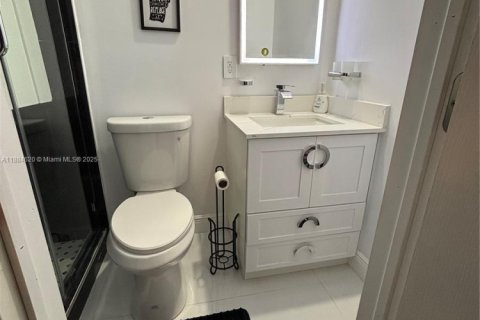 House in Margate, Florida 2 bedrooms, 98.57 sq.m. № 1930198 - photo 9