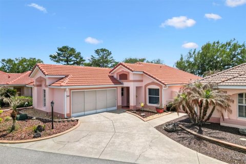 House in Lady Lake, Florida 2 bedrooms, 120.96 sq.m. № 2120161