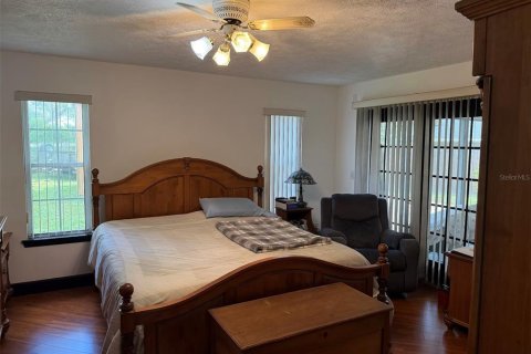 House in Ocala, Florida 3 bedrooms, 154.5 sq.m. № 2393811 - photo 6