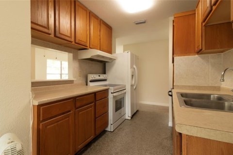 Casa en venta en Tampa, Florida, 4 dormitorios, 142.14 m2 № 2294825 - foto 14