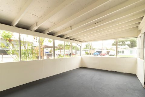 Casa en venta en Tampa, Florida, 4 dormitorios, 142.14 m2 № 2294825 - foto 16