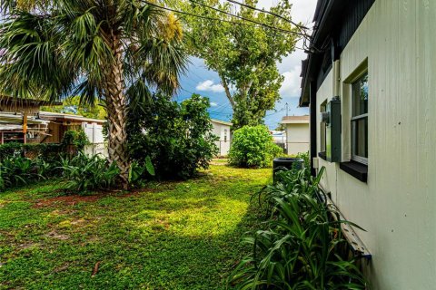 Casa en venta en Tampa, Florida, 4 dormitorios, 142.14 m2 № 2294825 - foto 18