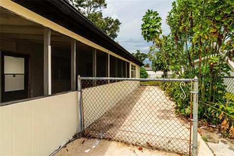Casa en venta en Tampa, Florida, 4 dormitorios, 142.14 m2 № 2294825 - foto 17