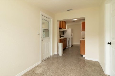 Casa en venta en Tampa, Florida, 4 dormitorios, 142.14 m2 № 2294825 - foto 15