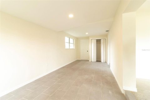Casa en venta en Tampa, Florida, 4 dormitorios, 142.14 m2 № 2294825 - foto 11