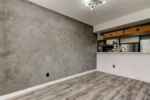 Townhouse in Clearwater, Florida 2 bedrooms, 132.94 sq.m. № 1899419 - photo 10