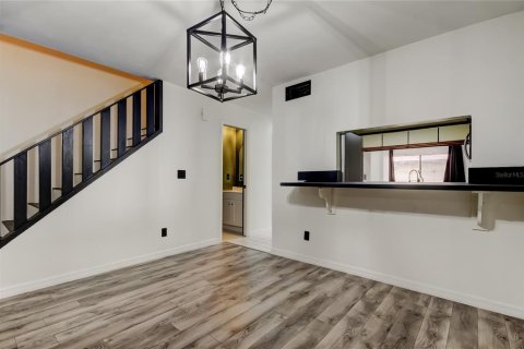 Townhouse in Clearwater, Florida 2 bedrooms, 132.94 sq.m. № 1899419 - photo 7