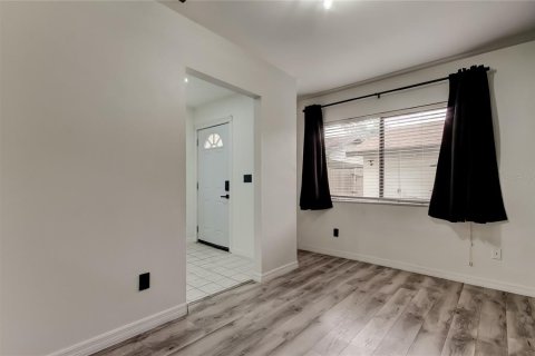 Townhouse in Clearwater, Florida 2 bedrooms, 132.94 sq.m. № 1899419 - photo 8