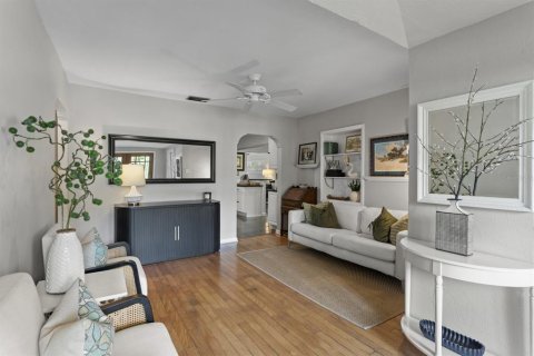 Купить виллу или дом в Тампа, Флорида 6 комнат, 211.63м2, № 2397022 - фото 5