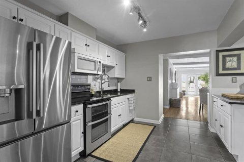 Купить виллу или дом в Тампа, Флорида 6 комнат, 211.63м2, № 2397022 - фото 8