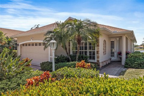 Casa en alquiler en North Port, Florida, 2 dormitorios, 149.2 m2 № 1651372 - foto 1