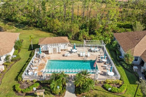 Casa en alquiler en North Port, Florida, 2 dormitorios, 149.2 m2 № 1651372 - foto 4