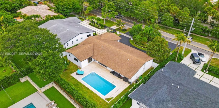 Casa en Miami, Florida 4 dormitorios, 241.17 m2 № 2299997