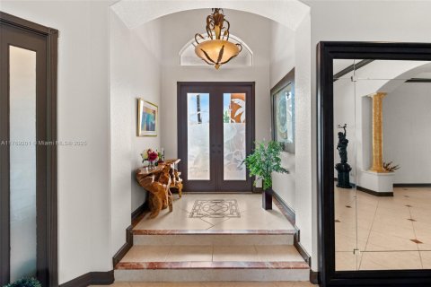 House in Davie, Florida 7 bedrooms, 418.62 sq.m. № 1692336 - photo 8