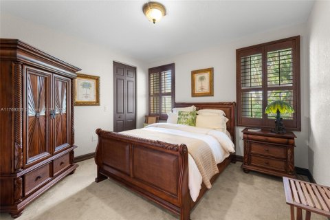 House in Davie, Florida 7 bedrooms, 418.62 sq.m. № 1692336 - photo 26