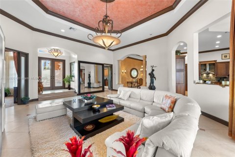 House in Davie, Florida 7 bedrooms, 418.62 sq.m. № 1692336 - photo 11