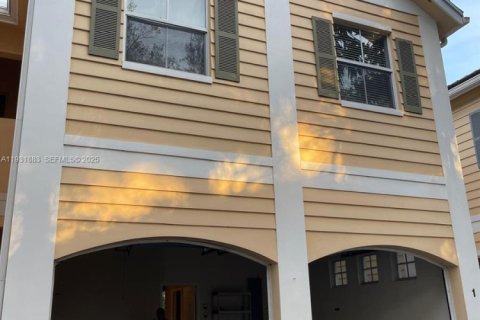 Touwnhouse à vendre à Fort Lauderdale, Floride: 3 chambres, 145.11 m2 № 1990250 - photo 19