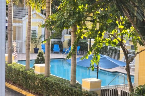 Townhouse in Fort Lauderdale, Florida 3 bedrooms, 145.11 sq.m. № 1990250 - photo 24