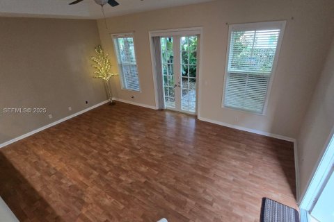 Touwnhouse à vendre à Fort Lauderdale, Floride: 3 chambres, 145.11 m2 № 1990250 - photo 2