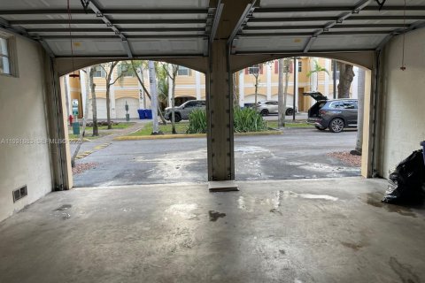 Touwnhouse à vendre à Fort Lauderdale, Floride: 3 chambres, 145.11 m2 № 1990250 - photo 15
