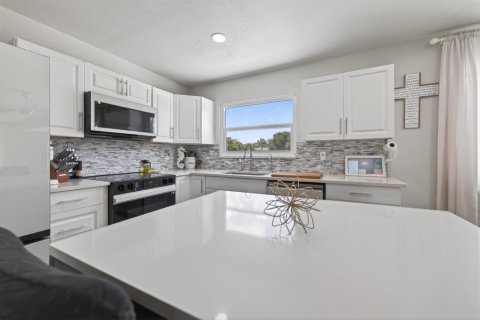Casa en venta en Port St. Lucie, Florida, 3 dormitorios, 122.63 m2 № 2249210 - foto 12