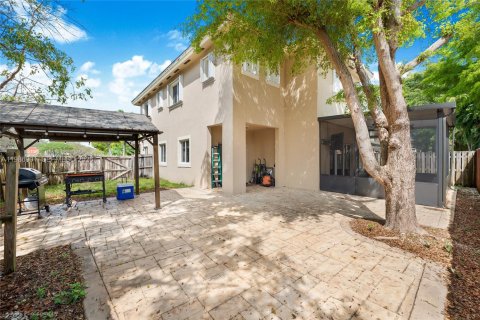 Купить виллу или дом в Хомстед, Флорида 5 спален, 201.6м2, № 2044986 - фото 18