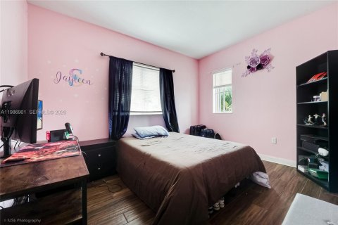 Купить виллу или дом в Хомстед, Флорида 5 спален, 201.6м2, № 2044986 - фото 14