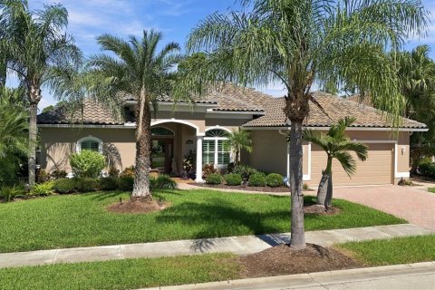 Casa en North Port, Florida 4 dormitorios, 223.24 m2 № 2431761
