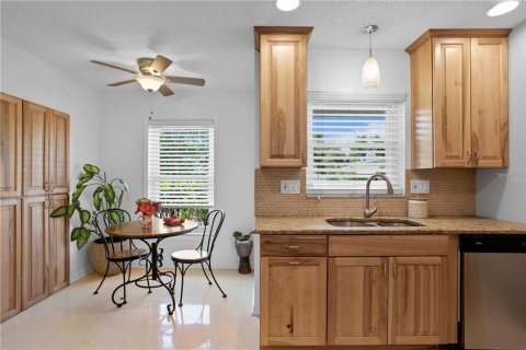 Casa en alquiler en Palm Harbor, Florida, 3 dormitorios, 136.75 m2 № 1798429 - foto 15
