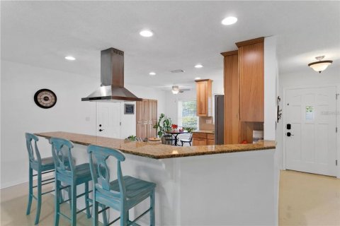 Casa en alquiler en Palm Harbor, Florida, 3 dormitorios, 136.75 m2 № 1798429 - foto 4