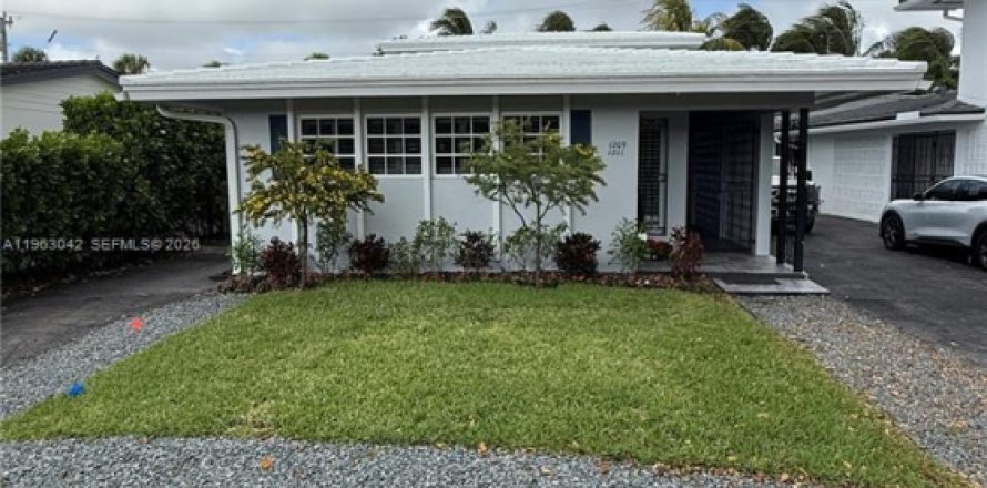 Villa ou maison à Coral Gables, Floride 2 chambres, 120.77 m2 № 2080983