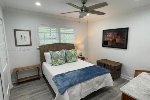 Villa ou maison à louer à Coral Gables, Floride: 2 chambres, 120.77 m2 № 2080983 - photo 8