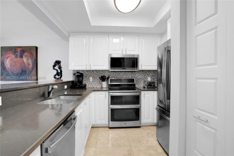 Copropriété à louer à Miami, Floride: 2 chambres, 146.88 m2 № 2080891 - photo 7