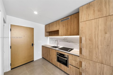 Condominio en alquiler en Miami, Florida, 1 dormitorio № 2011644 - foto 27