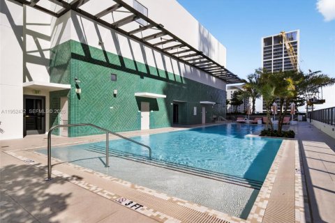 Condominio en alquiler en Miami, Florida, 1 dormitorio № 2011644 - foto 22