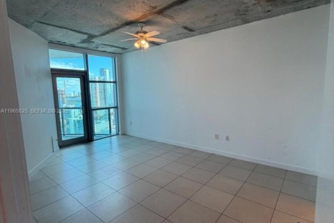 Снять в аренду кондоминиум в Майами, Флорида 1 спальня, 79.99м2, № 2027418 - фото 5