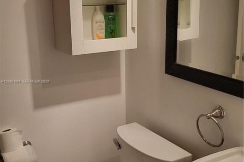 Купить кондоминиум в Авентура, Флорида 1 спальня, 68.84м2, № 2146057 - фото 13