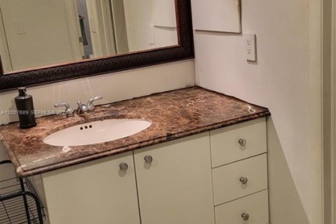 Купить кондоминиум в Авентура, Флорида 1 спальня, 68.84м2, № 2146057 - фото 11