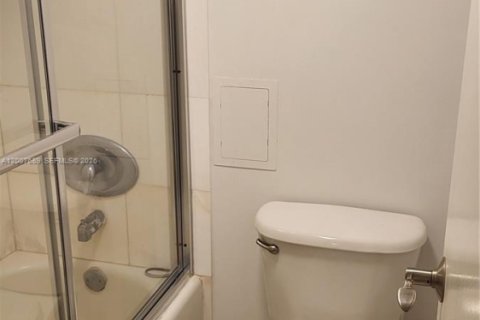 Купить кондоминиум в Авентура, Флорида 1 спальня, 68.84м2, № 2146057 - фото 19