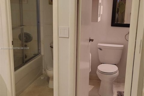 Купить кондоминиум в Авентура, Флорида 1 спальня, 68.84м2, № 2146057 - фото 18