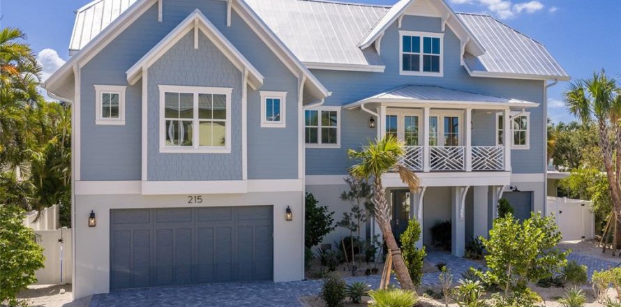 House in Anna Maria, Florida 4 bedrooms, 301.93 sq.m. № 2166355