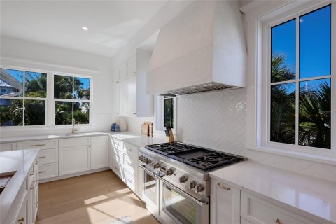 House in Anna Maria, Florida 4 bedrooms, 301.93 sq.m. № 2166355 - photo 21