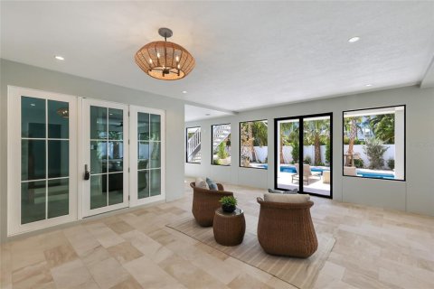 House in Anna Maria, Florida 4 bedrooms, 301.93 sq.m. № 2166355 - photo 7