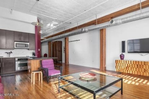 Condominio en alquiler en Jacksonville, Florida, 2 dormitorios, 124.95 m2 № 770499 - foto 1
