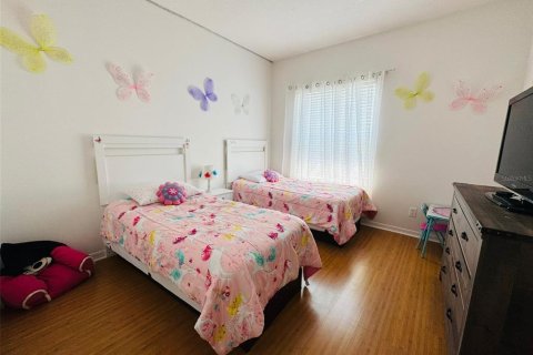 House in Davenport, Florida 4 bedrooms, 176.79 sq.m. № 1769218 - photo 16