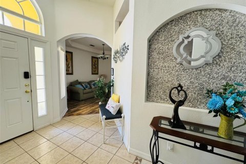 House in Davenport, Florida 4 bedrooms, 176.79 sq.m. № 1769218 - photo 1