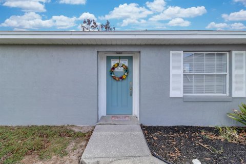 House in Kissimmee, Florida 3 bedrooms, 98.2 sq.m. № 2212276 - photo 8