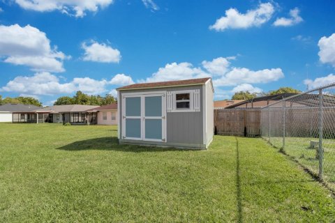 House in Kissimmee, Florida 3 bedrooms, 98.2 sq.m. № 2212276 - photo 27