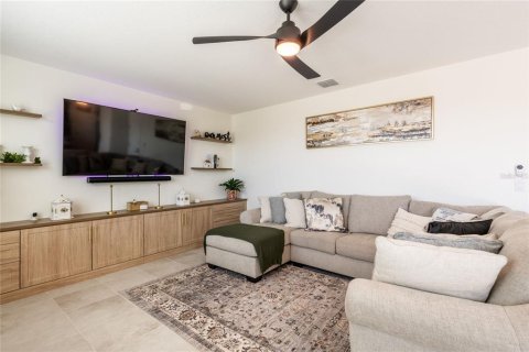 Casa en venta en Winter Haven, Florida, 4 dormitorios, 219.62 m2 № 1628301 - foto 10