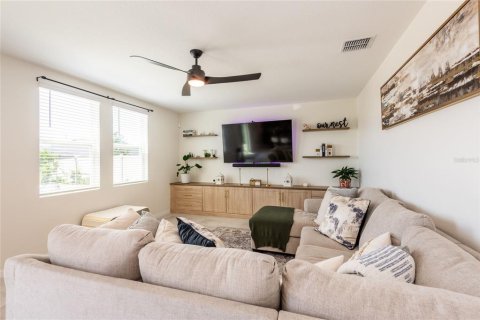 Casa en venta en Winter Haven, Florida, 4 dormitorios, 219.62 m2 № 1628301 - foto 9